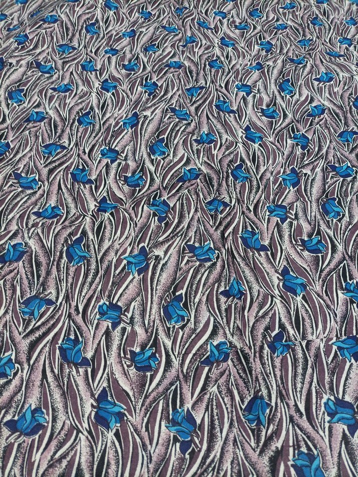 Koyu Mavi Çiçek Desenli kumaş - Görsel 2