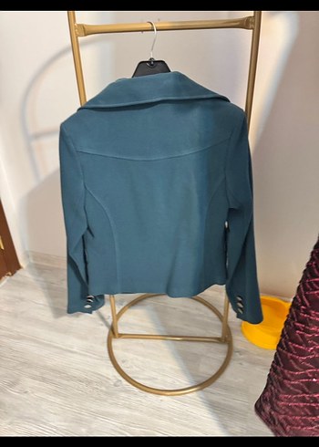 Mavi Kısa Kesim Düğmeli Kadın Blazer - Görsel 2