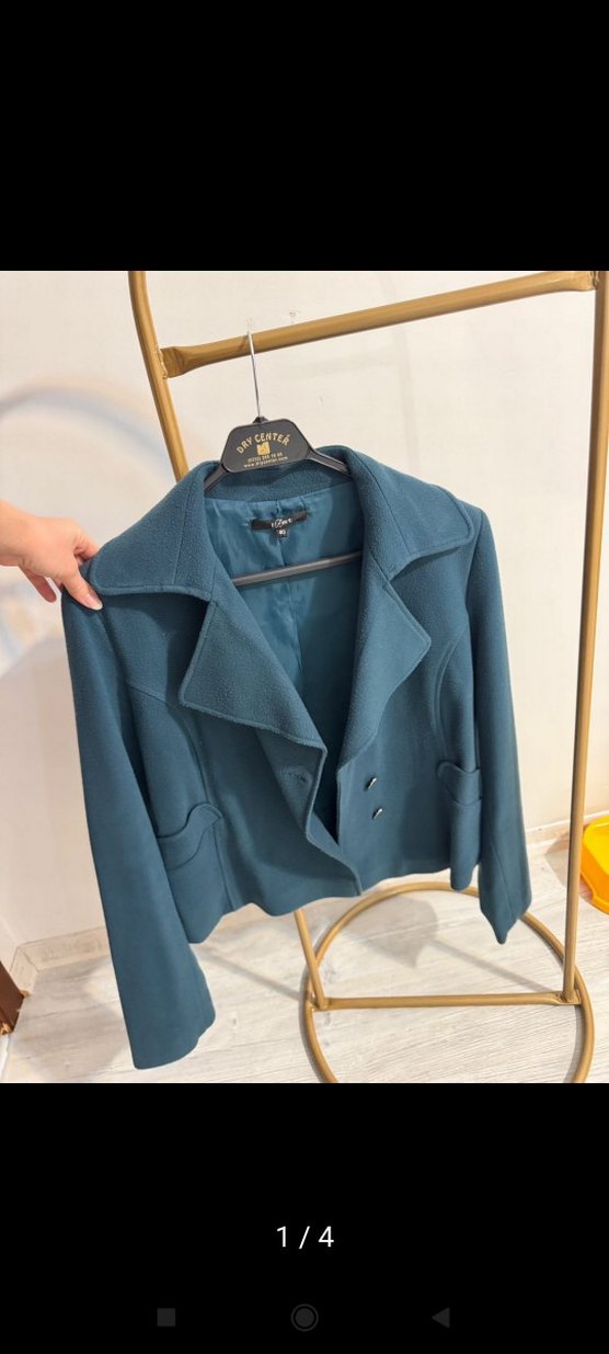 Mavi Kısa Kesim Düğmeli Kadın Blazer - Görsel 3