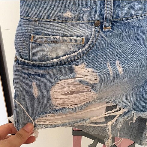 Bershka Şortt