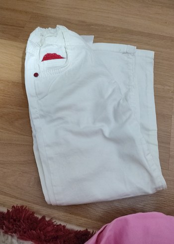 Düğmeli Beyaz Keten Mini Pantolon - Görsel 6