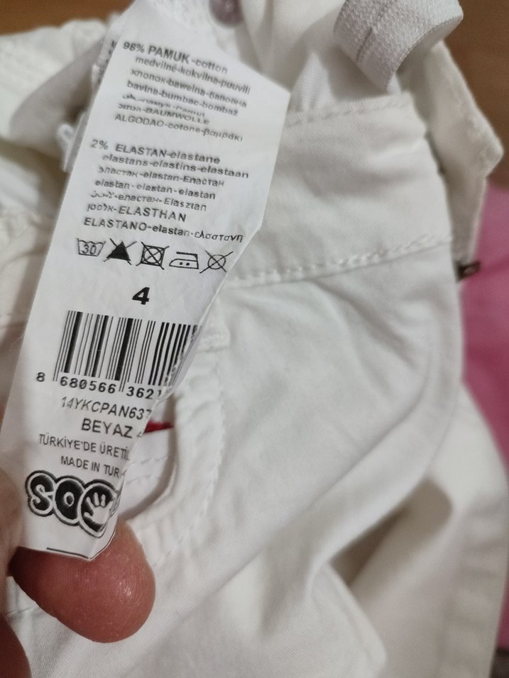 Düğmeli Beyaz Keten Mini Pantolon - Görsel 2