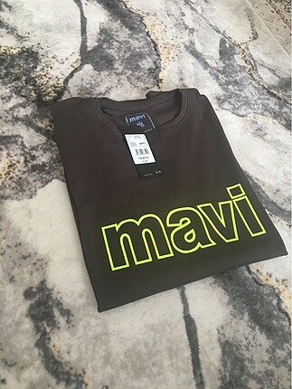 ETİKETLİ MAVİ TİŞÖRT UNISEX