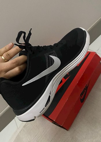 Nike Siyah Elastik Bağcıklı Spor Koşu Ayakkabısı - Görsel 5