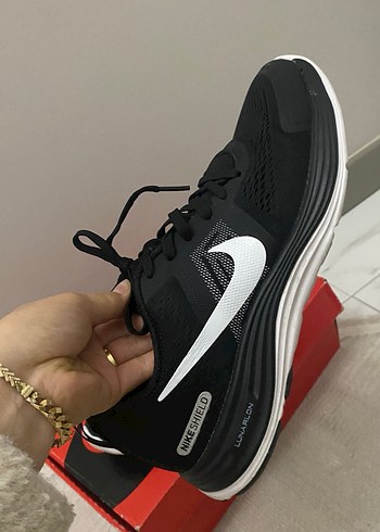 Nike Siyah Elastik Bağcıklı Spor Koşu Ayakkabısı - Görsel 2