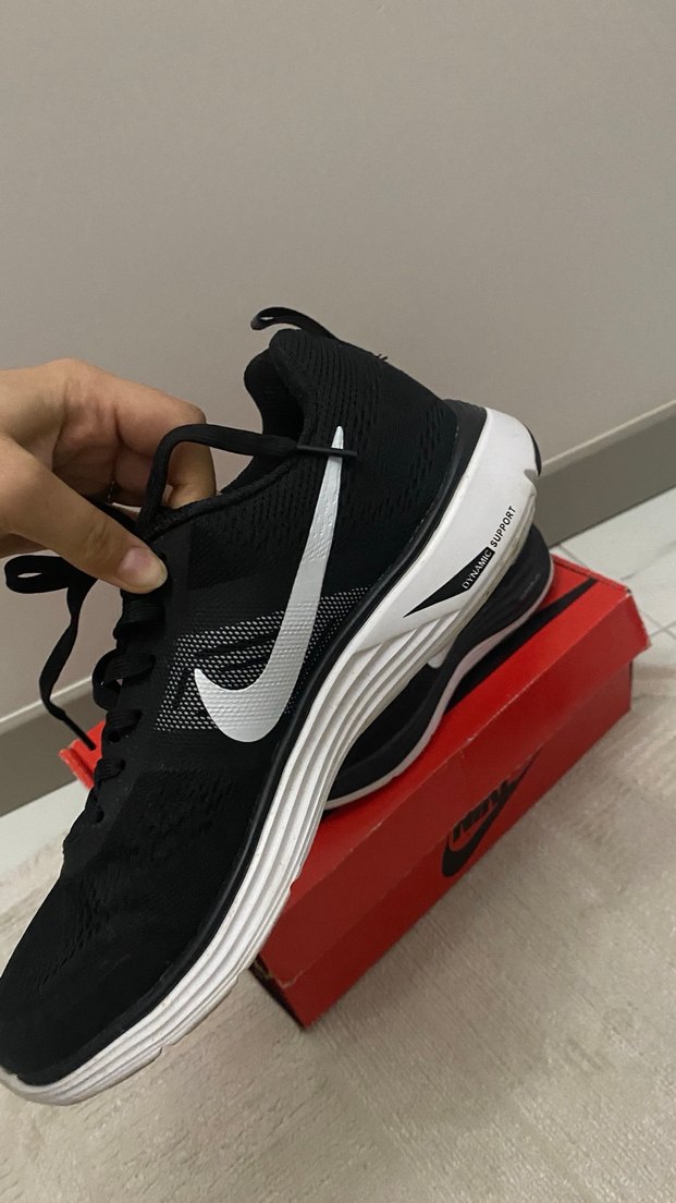 Nike Siyah Elastik Bağcıklı Spor Koşu Ayakkabısı - Görsel 3