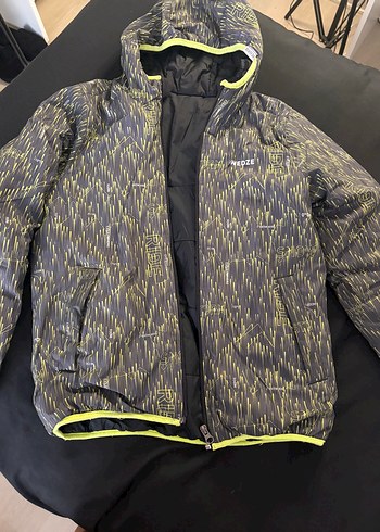 Decathlon erkek çocuk montu çift taraflı