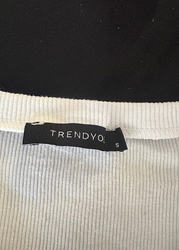 Trendyol & Milla Trendyol marka V yaka body