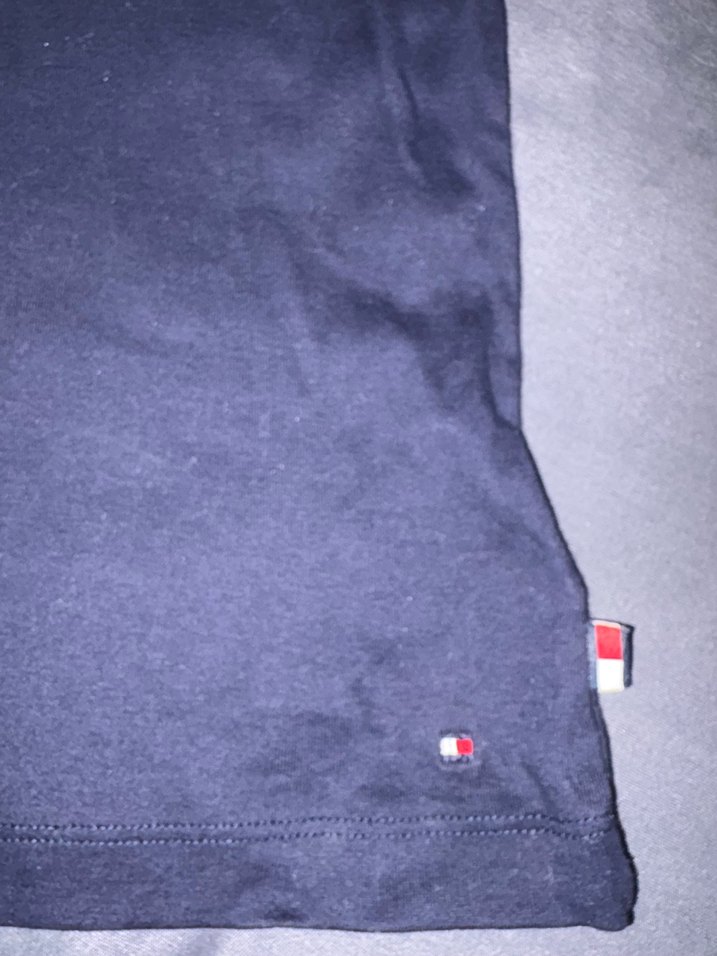 Erkek Siyah Yüksek Yakalı Kolsuz Atlet tommy hilfiger orijinal - Görsel 3