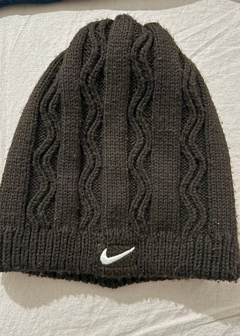 Nike Siyah Orgu Bere