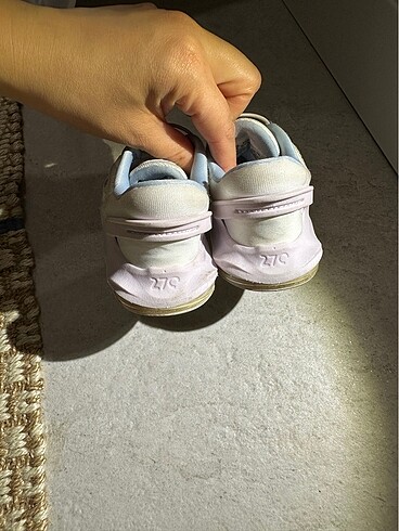 22 Beden Nike kız çocuk ayakkabısı