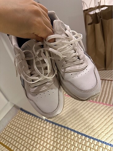38 Beden Reebok sneakers