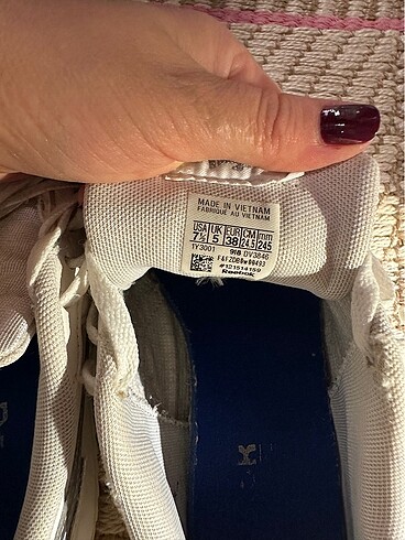 38 Beden beyaz Renk Reebok sneakers