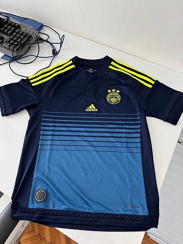 Orjinal fenerbahçe forması