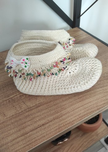 Renkli Nakışlı Örgü çocuk Terlik - Görsel 4