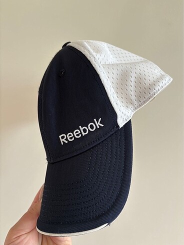 Reebok şapka