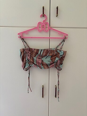 Desenli straplez bikini üstü