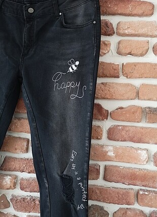 Çizim detaylı jean