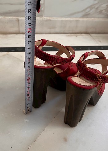 Kırmızı Yılan Desenli Platform Topuklu Kadın Ayakkabı - Görsel 5