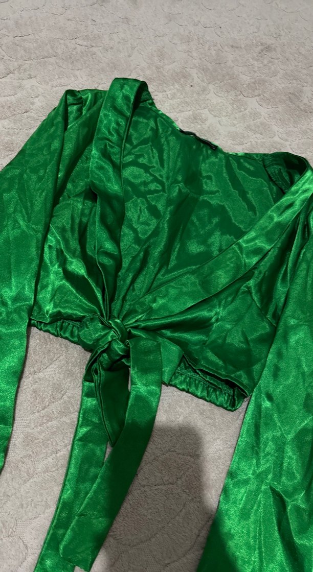 Saten Yeşil Uzun Kollu Kadın Bluz - Görsel 2