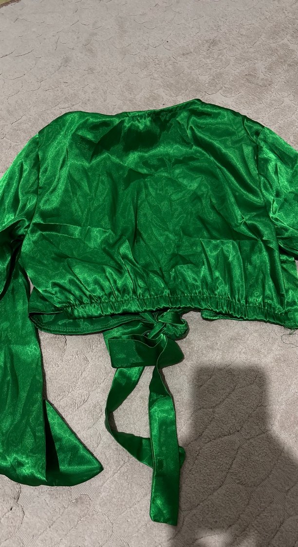Saten Yeşil Uzun Kollu Kadın Bluz - Görsel 4