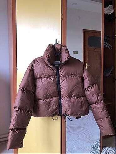 Kahverengi Şişme Mont