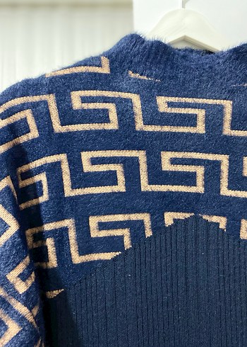 Lacivert Desenli Uzun Triko Elbise tesettür - Görsel 3