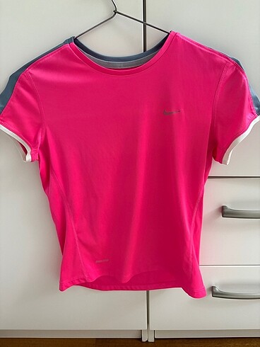 Nike Drifit Pembe Tshirt