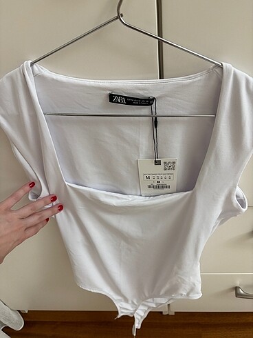 m Beden beyaz Renk zara beyaz body