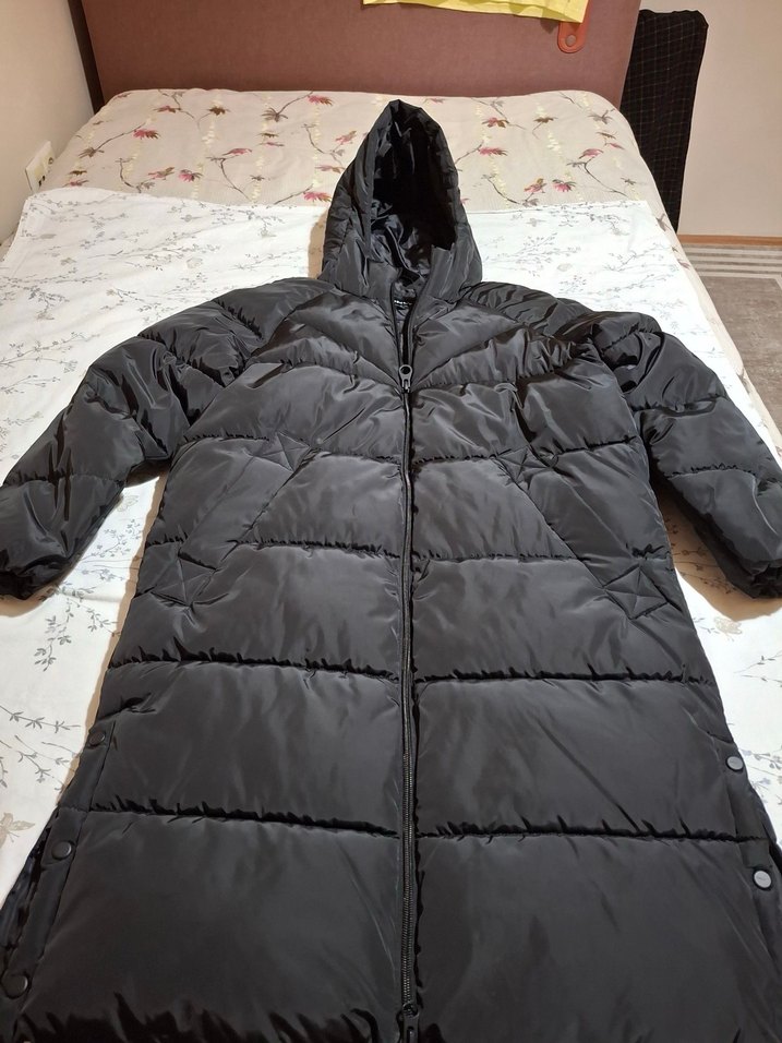 Only Kadın Uzun Kapüşonlu Şişme Mont - Görsel 4