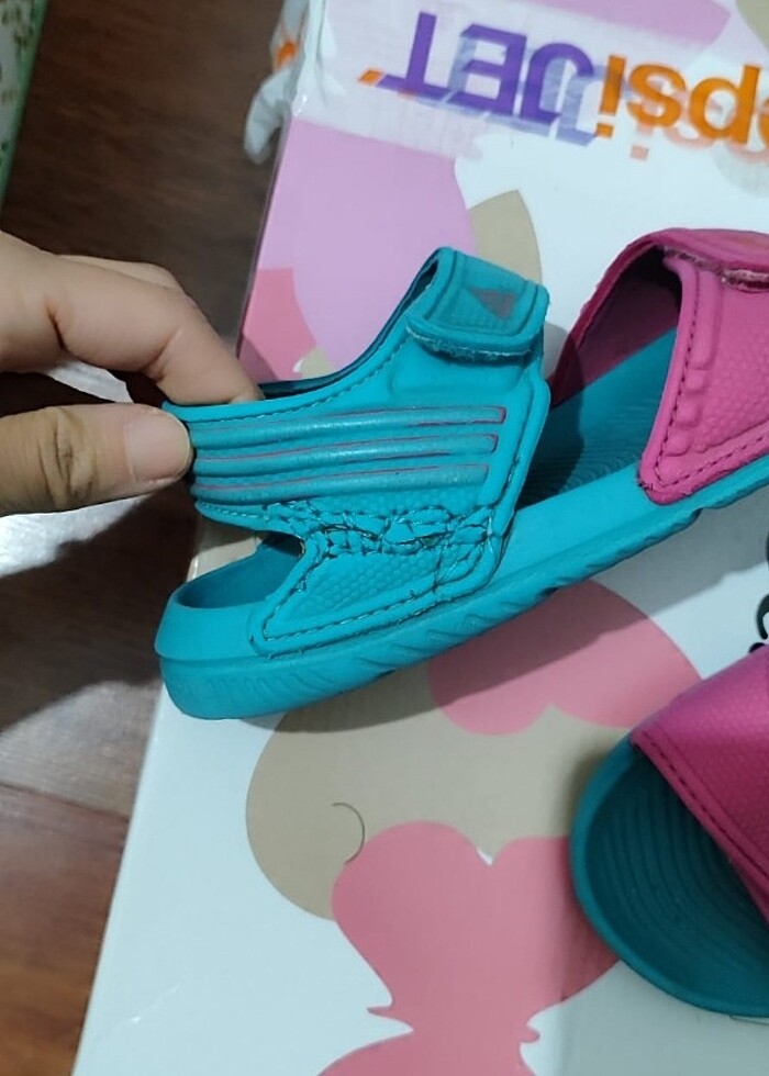 Adidas çocuk sandalet - Görsel 2