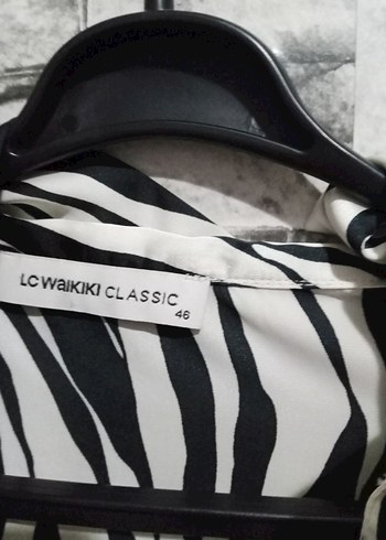 46 Beden gri Renk Zebra Desenli saten gomlek