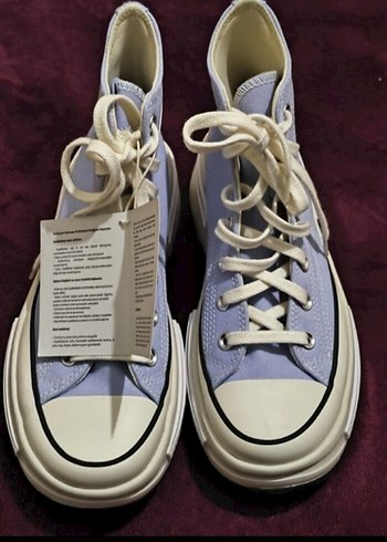 Converse Converse Mor Renkli bağcıklı Kadın Spor Ayakkabı