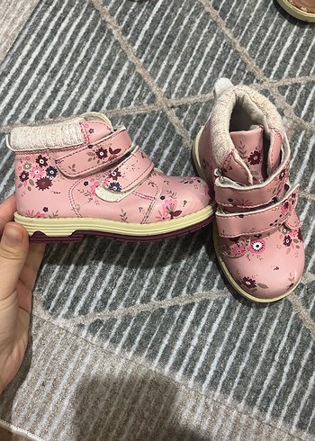 LC Waikiki Lcw Pembe Cicekli Kiz Cocuk Botu