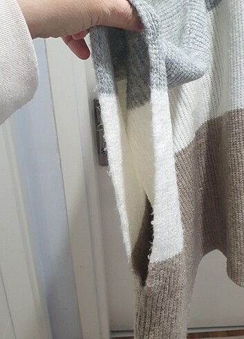 Koton Boğazli, yünlü, uzun panço