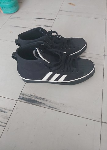 Orjinal Adidas (Convers) Tipi Yürüyüş Ayakkabısı 45,5 Numara - Görsel 2