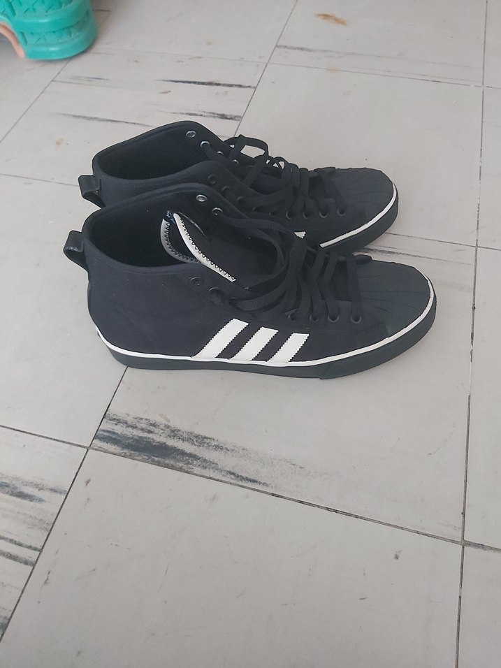 Orjinal Adidas (Convers) Tipi Yürüyüş Ayakkabısı 45,5 Numara - Görsel 2