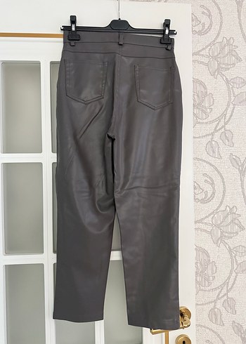 Gri Deri Kemerli Kadın Pantolon - Görsel 3