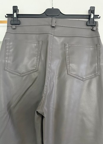 Gri Deri Kemerli Kadın Pantolon - Görsel 4