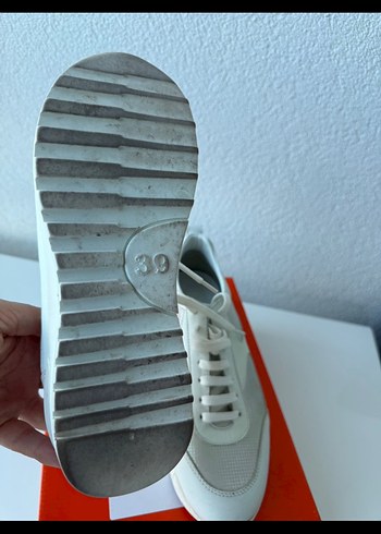 Beyaz Bağcıklı Kadın Spor Ayakkabısı - Görsel 8