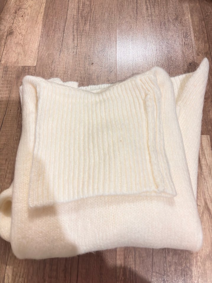 Beyaz Boğazlı Triko Kadın Kazak - Görsel 2