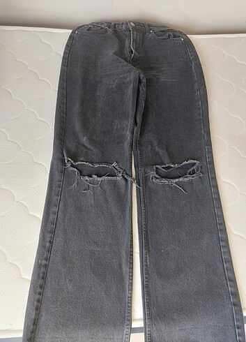 yırtık detaylı jean 