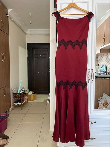 Bordo balık abiye