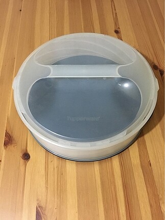 Tupperware pasta fanusu