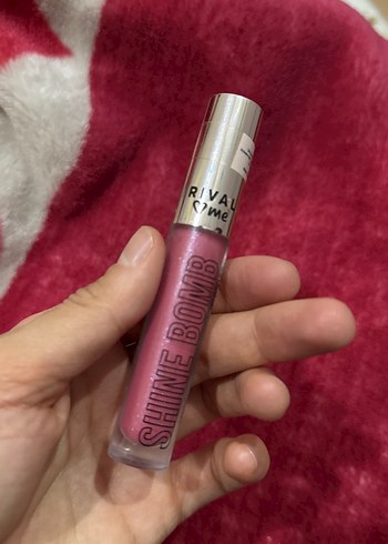 Rival Shine Bomb Parlak Pembe Dudak Parlatıcısı - Görsel 5