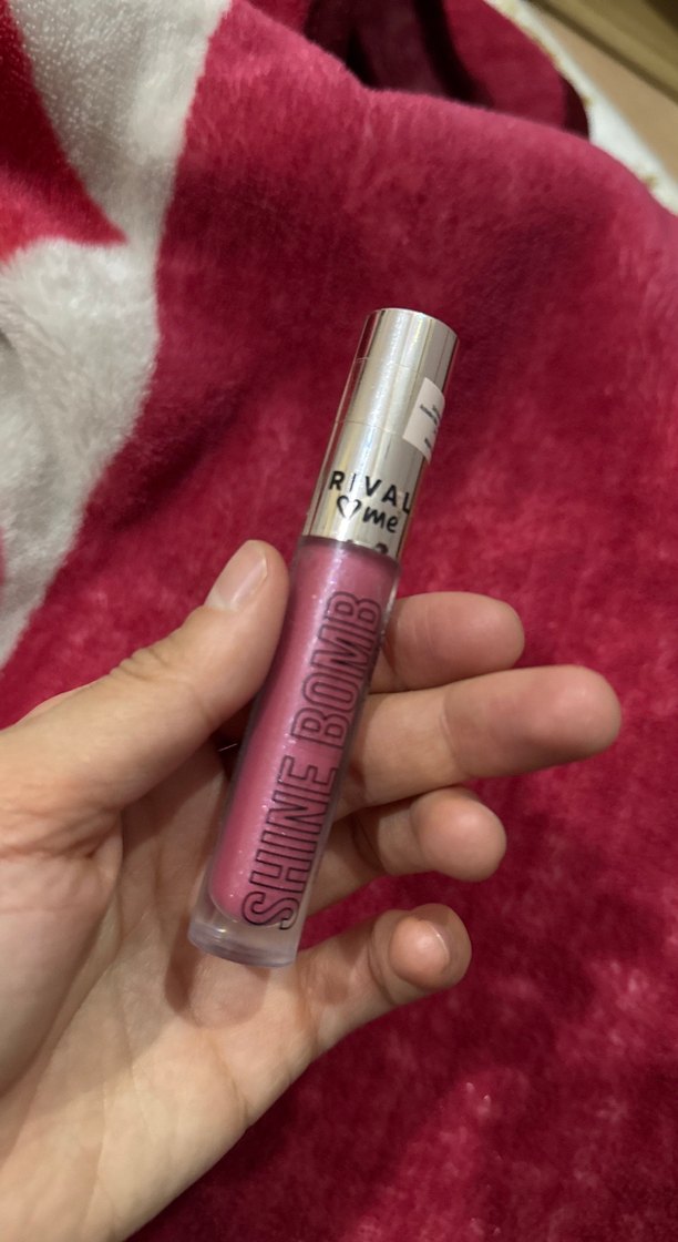 Rival Shine Bomb Parlak Pembe Dudak Parlatıcısı - Görsel 5