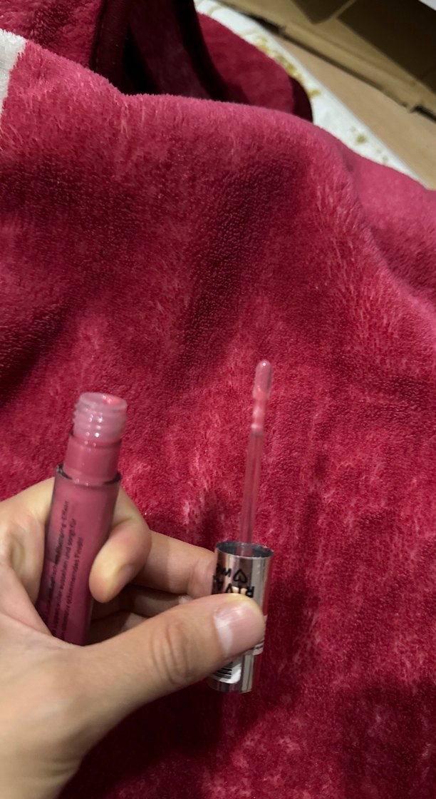 Rival Shine Bomb Parlak Pembe Dudak Parlatıcısı - Görsel 4