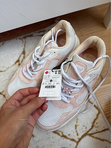 38 Beden pembe Renk Bershka spor ayakkabı