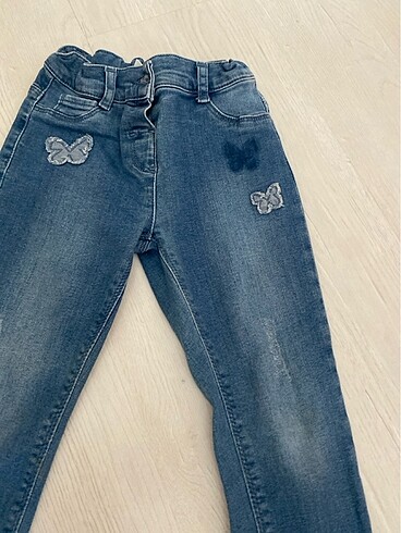 LC Waikiki 4-5 yaş kız çocuk köy pantolonu