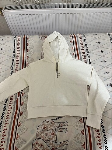 Beyaz sweat